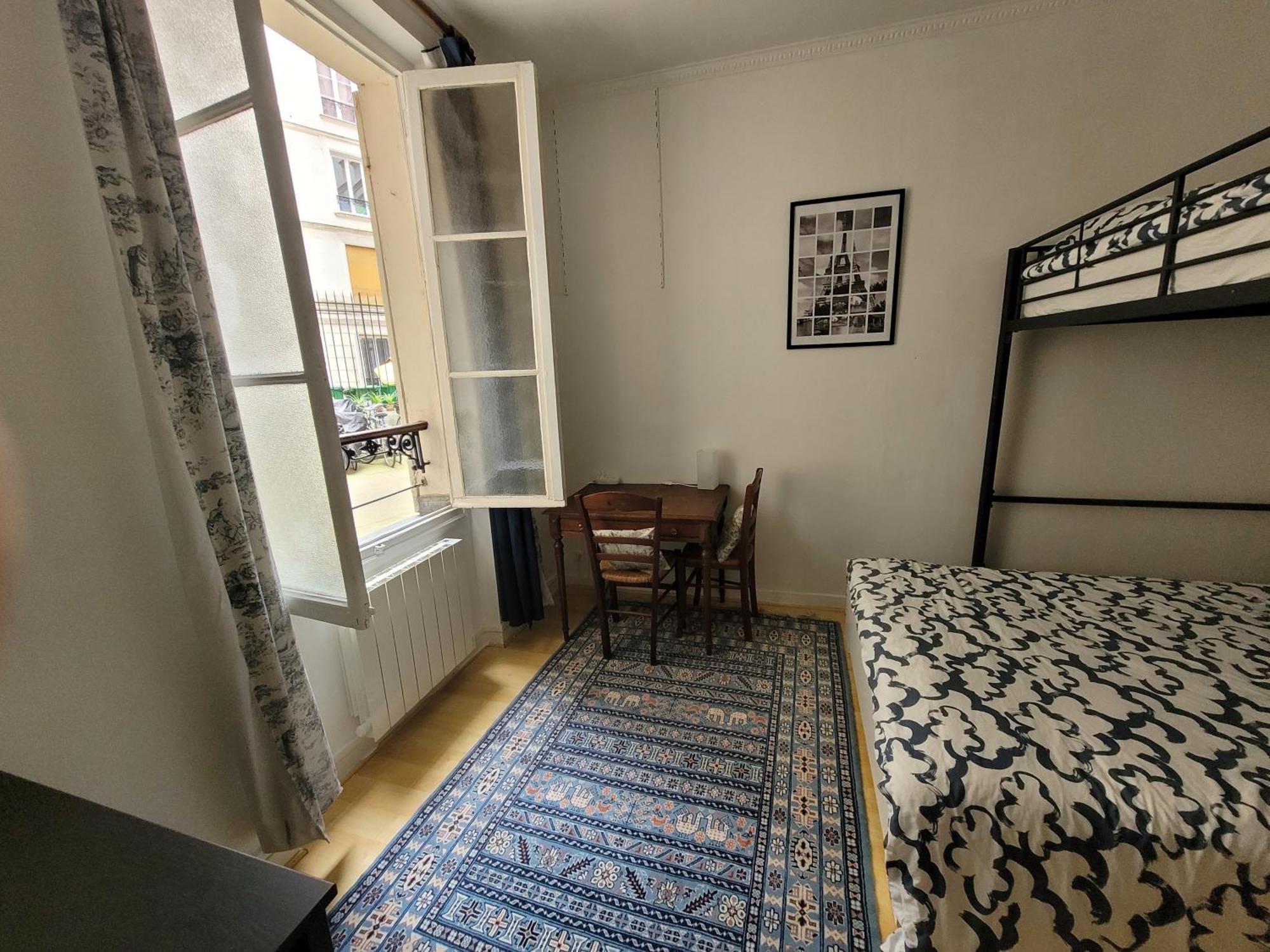 Cozy And Nice Homestay Room - Chambre D'Hote Paris Dış mekan fotoğraf